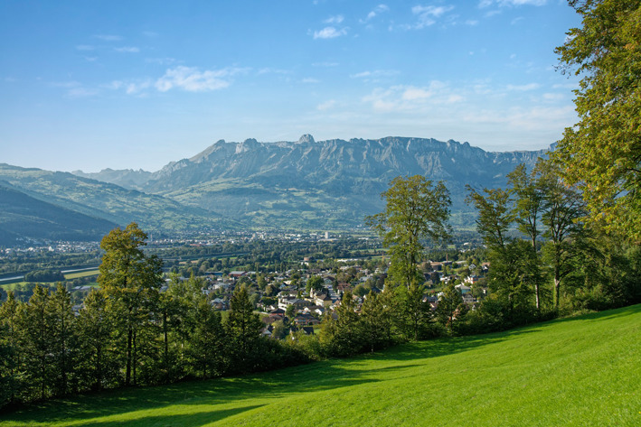 Landschaft von Liechtenstein mit Stiftung Light
